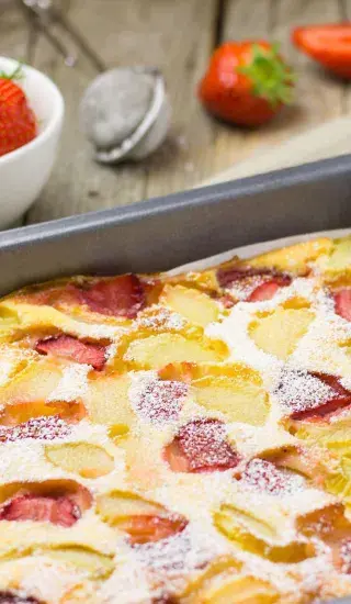 Nadýchaná bublanina s čerstvým ovocem