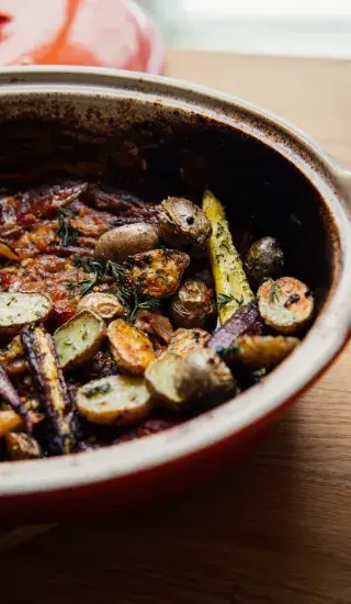 Francouzské brambory s klobásou