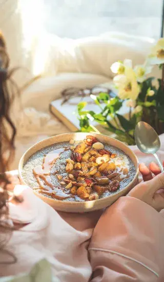 Chia pudink s jablky a mandlovým máslem