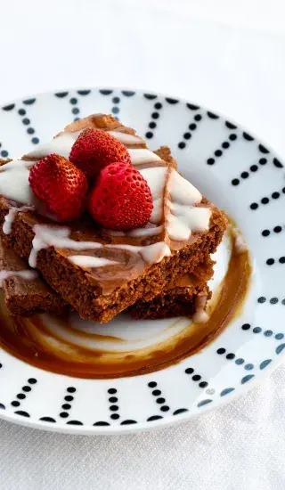 Jahodový koláč s čokoládou