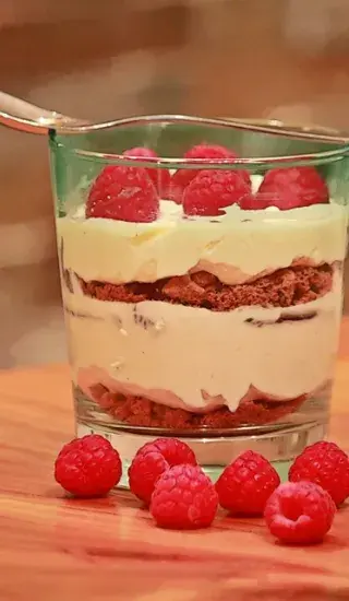 Malinovo-jogurtový pohár