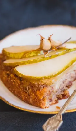 Hruškový koláč se skořicí