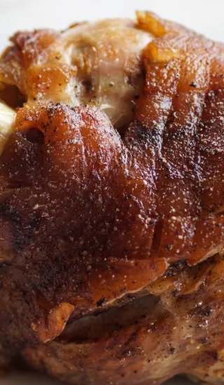 Vařené uzené koleno