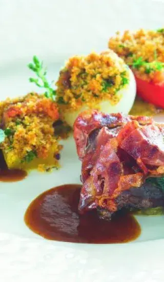 Dušená líčka saltimbocca