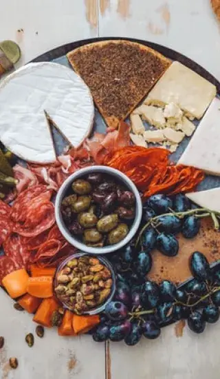 Pikantní nakládané hermelíny s chilli