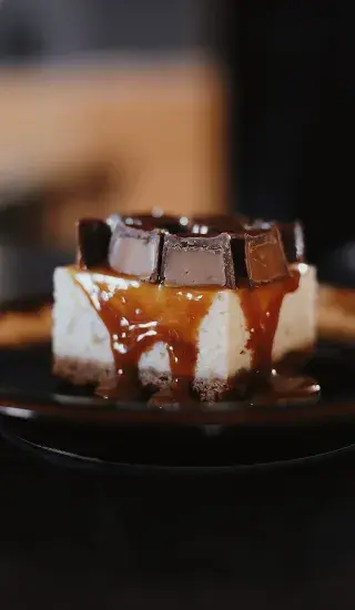 Karamelový cheesecake s čokoládou