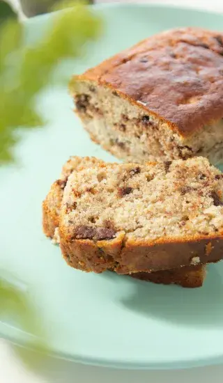 Banánový chlebíček z domácí pekárny se skořicí