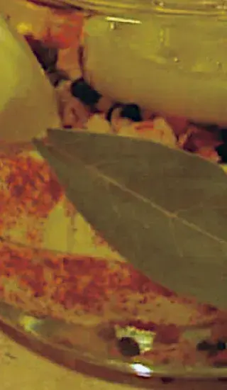 Nakládaný hermelín s česnekem