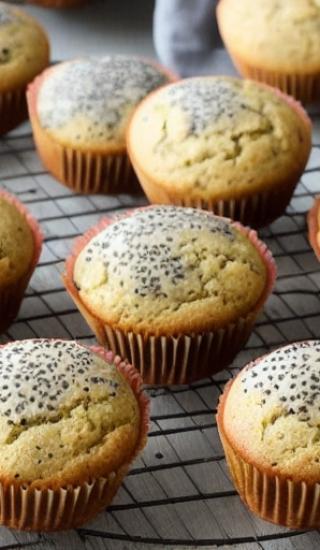 Bezlepkové muffiny s mákem