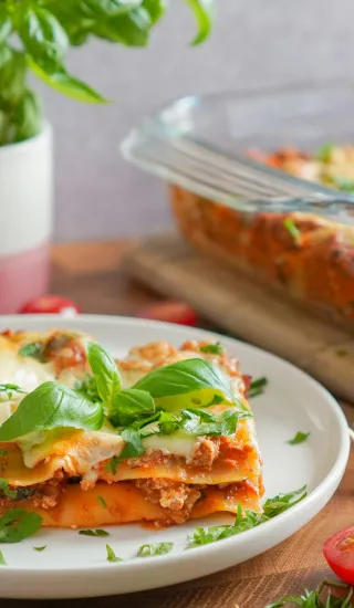 Lasagne s hovězím masem a rajčaty