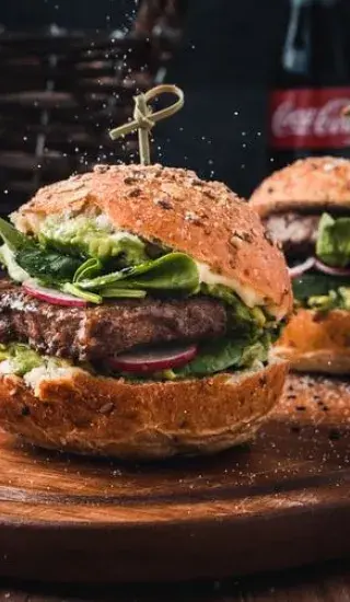 Vegeburger ze sojového granulátu