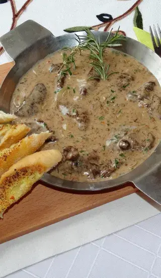 Houbová omáčka se šalotkou