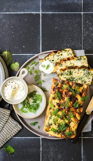 Zapečené těstoviny s kopřivami