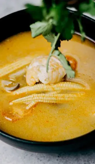 Čínská kukuřičná polévka s kuřetem