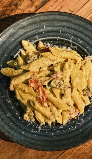 Těstoviny s tuňákem a majonézou