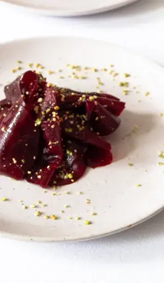 Tatarák z červené řepy