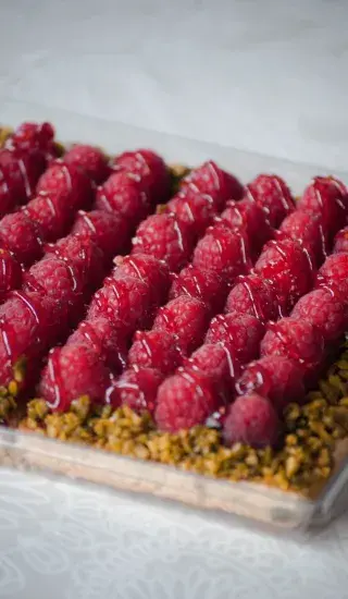 Křupavý malinový koláč