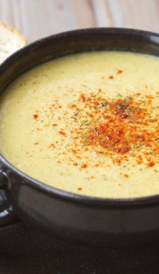 Cuketová polévka s chilli