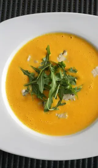 Rychlá sýrová polévka z taveňáku