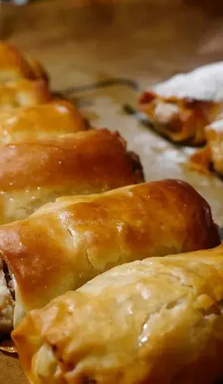 Závin s tvarohem a meruňkami