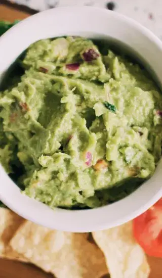 Avokádová pomazánka s lučinou