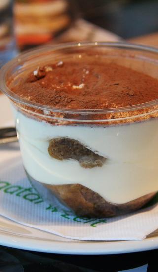 Dezert alá tiramisu