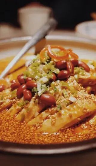 Čočkovokokosové kari s květákem