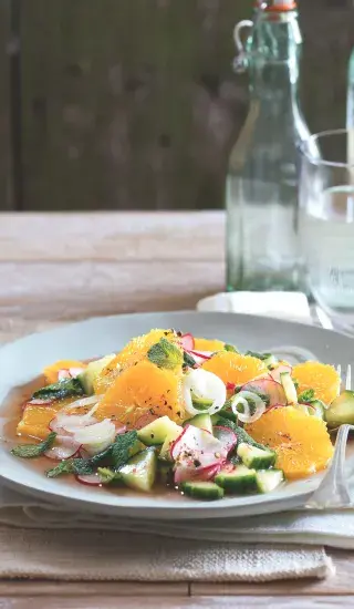 Ředkvičkový salát s pomerančem