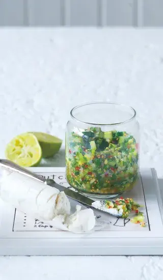 Relish z jarní cibulky