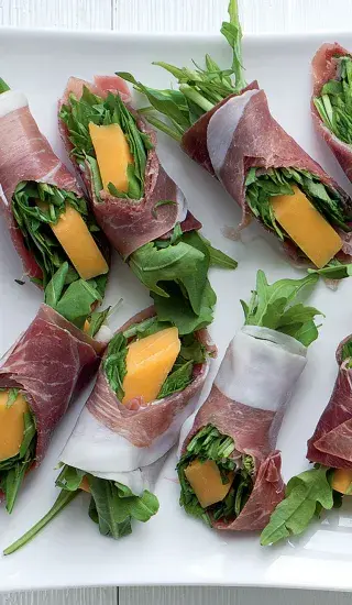 Rolky ze sušené šunky