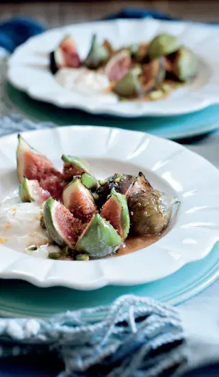 Hruškový cheesecake v medovníku