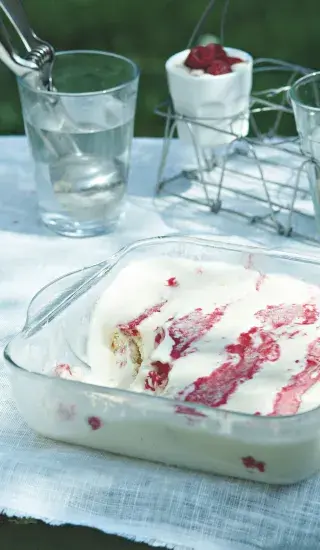 Malinové semifreddo