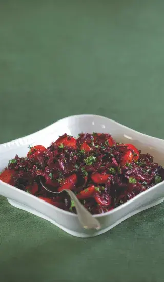 Salát z červené řepy