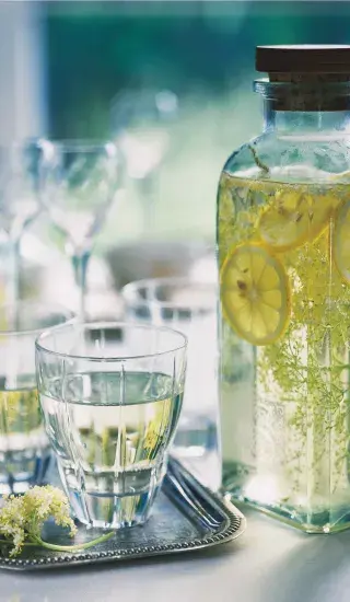 Sirup z bezinkových květů