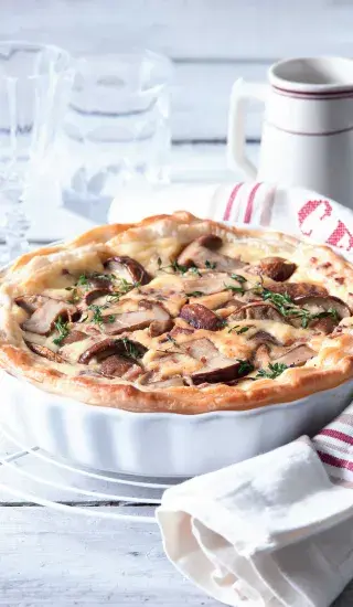 Slaný koláč s hříbky