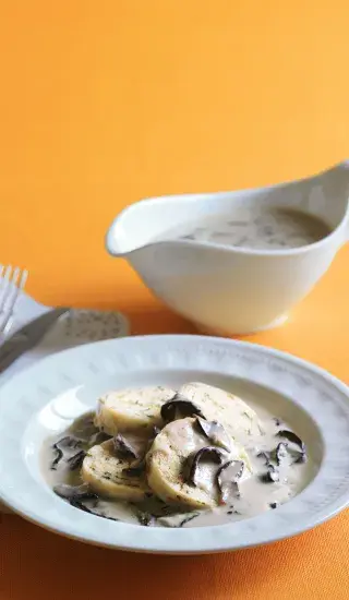 Smetanová houbová omáčka z čerstvých hub