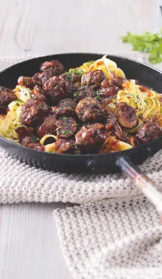 Srnčí masové koule s houbovým ragú