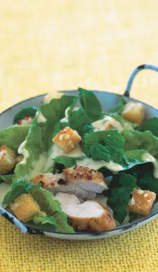 Salát Caesar s kuřecím masem