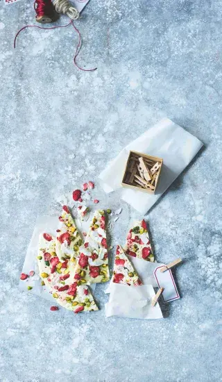 Střepy z bílé čokolády