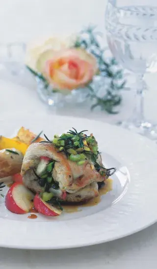 Krůtí závitky s jablky a oříšky