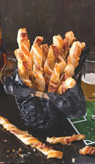 Sýrové tyčinky se slaninou