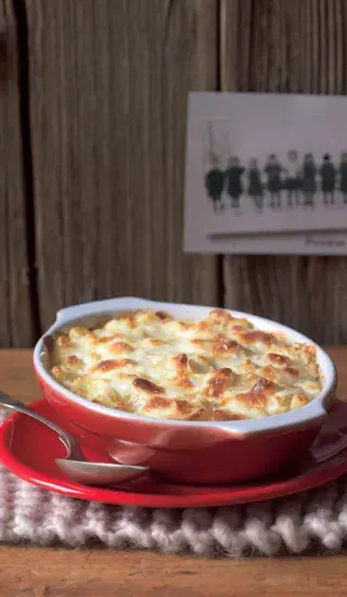 Tradiční tartiflette se sýrem reblochon