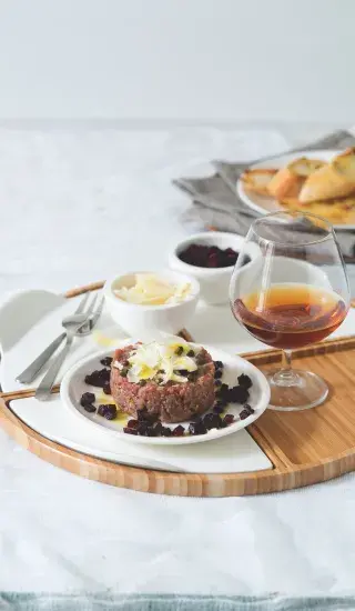 Tatarák s červenou řepou