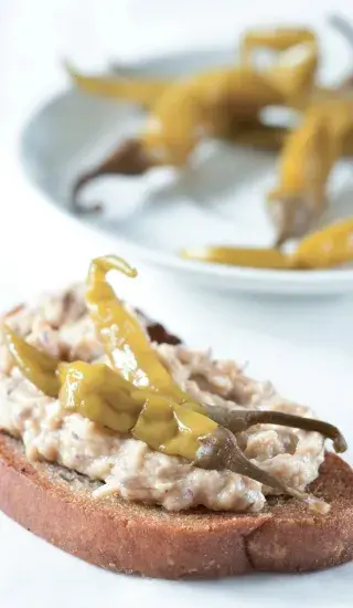 Topinka s pivním sýrem