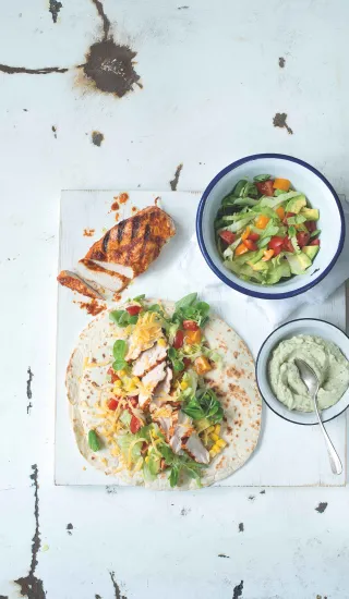 Tortilla s pikantním kuřetem