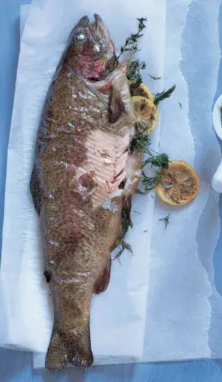 Uzený pstruh lososovitý