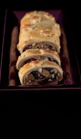 Vánoční závin se sušeným ovocem