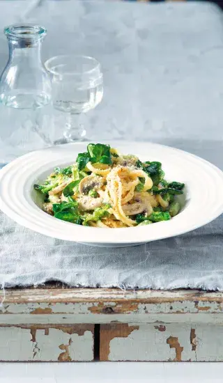 Veganské těstoviny carbonara