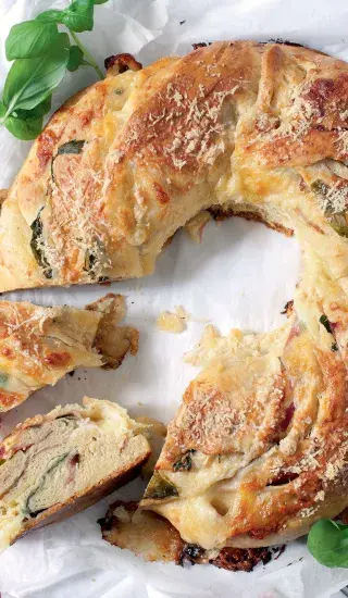 Plněný brioškový věnec