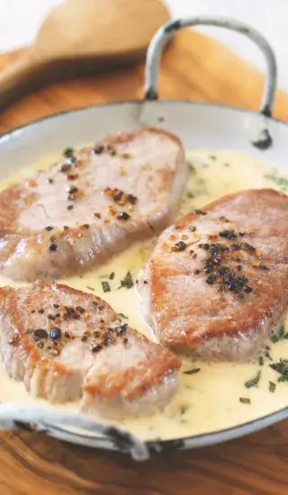 Vepřové medailonky s camembertem